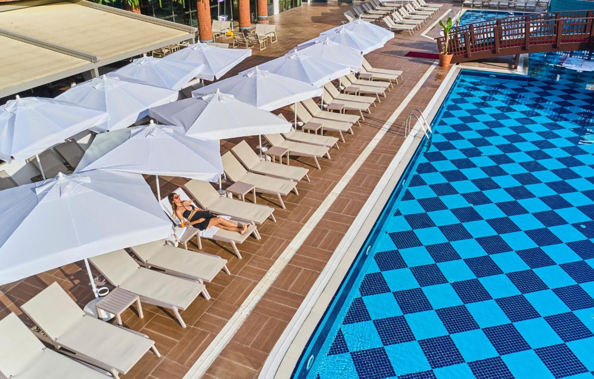 Noxinn Hotels Club Ultra All Inclusive Konaklı Exteriör bild